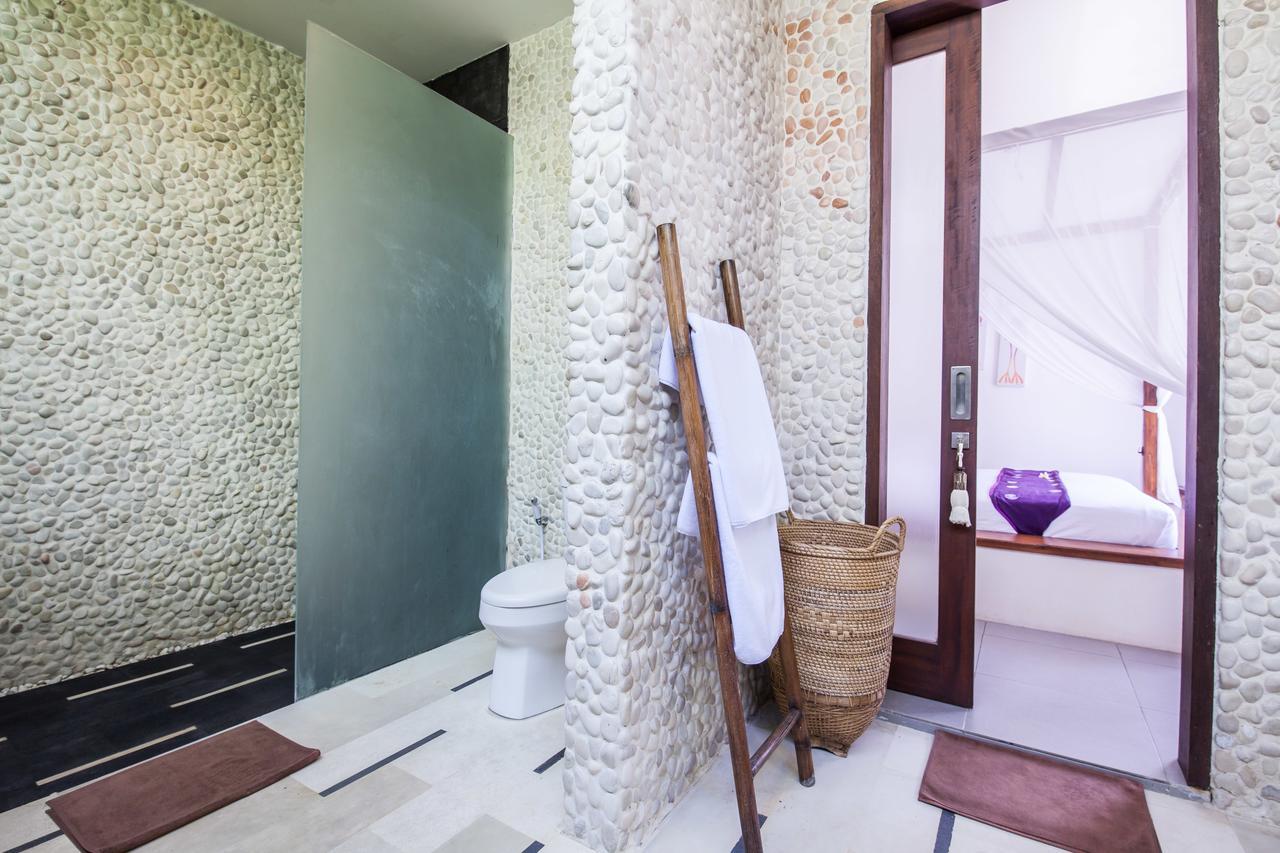 Athena Seminyak (Bali)