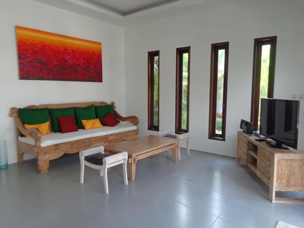Athena Seminyak (Bali)